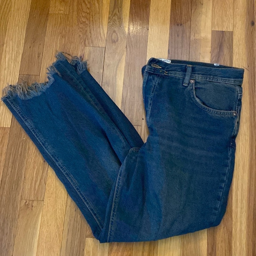 We The Free Women’s Blue Distressed Jeans Size 31
